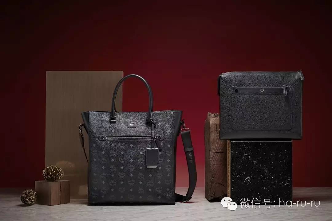 怎么看待mcm山寨包包,mcm包双肩搭什么颜色衣服
