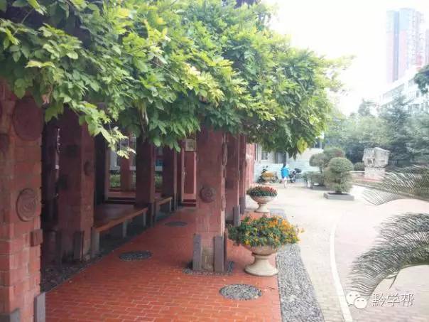 在长沙市实验中学读书是什么体验,在一所很差的中学读书是什么体验