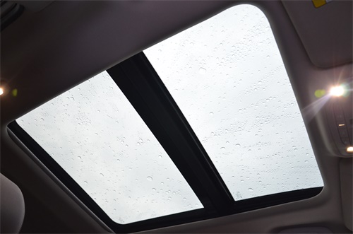 试驾2011雷诺科雷傲,东风雷诺科雷傲2018款试驾四驱