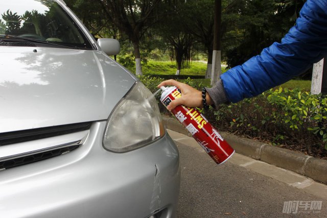 杀虫剂修复大灯是真的吗,用杀虫剂修复车灯的方法