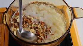 冰糖雪梨糖分高不高,冰糖雪梨饮料含糖量