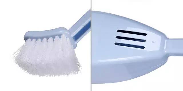 坐在马桶上思考吃什么,坐在马桶上思考的人