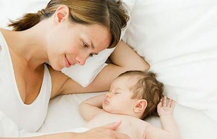 新生儿大便次数一天一次正常吗,新生儿母乳喂养大便次数减少原因