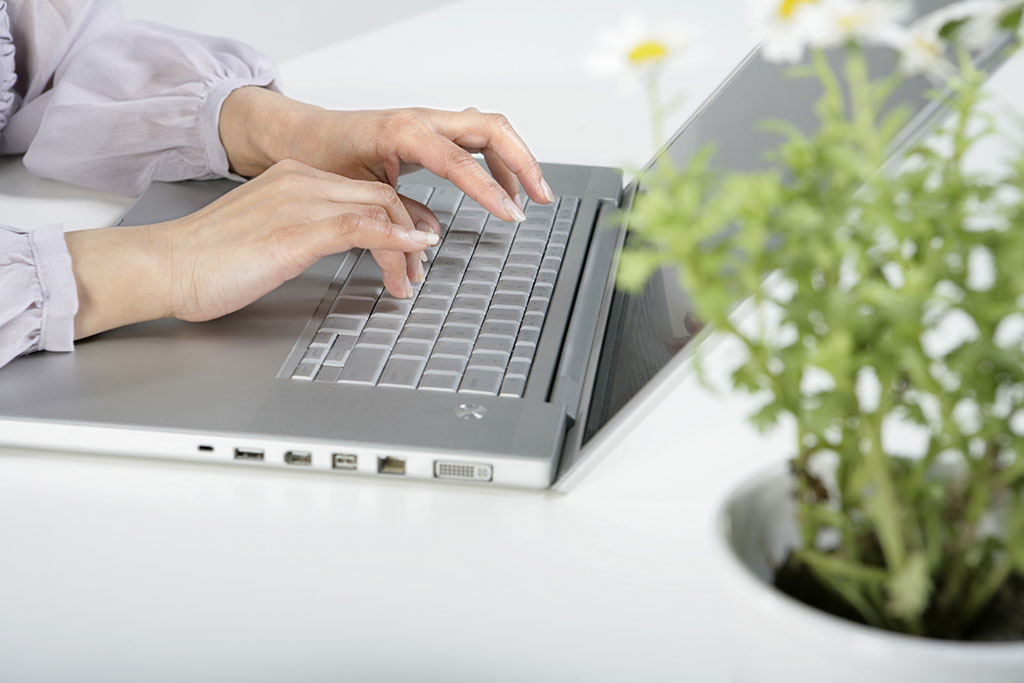 办公首选显示器,办公超级本推荐