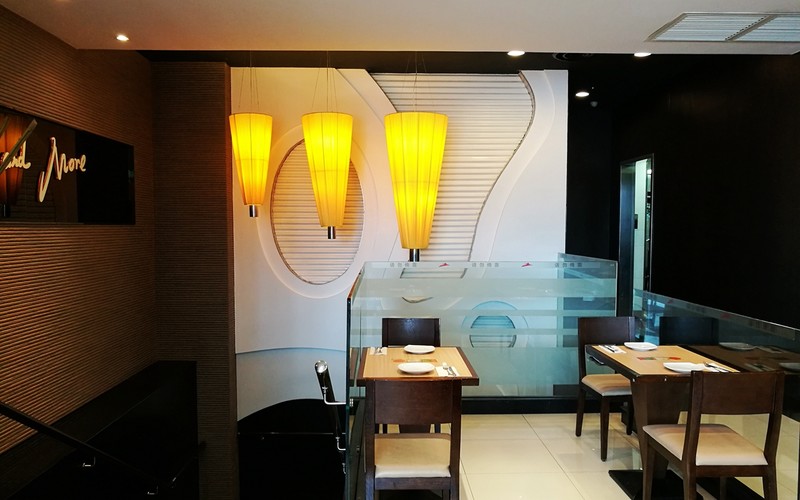 1599元荣耀畅玩40plus,699元的荣耀畅玩8c