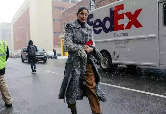 那么多颜色，她们就偏爱高级灰