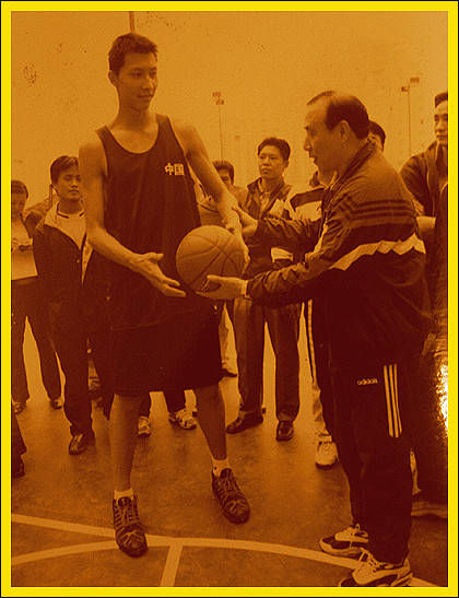 易建联nba生涯巅峰时刻怎么过,易建联在nba最难的打破的纪录