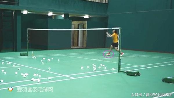 羽毛球因达农单打比赛视频,因达农羽毛球打法视频