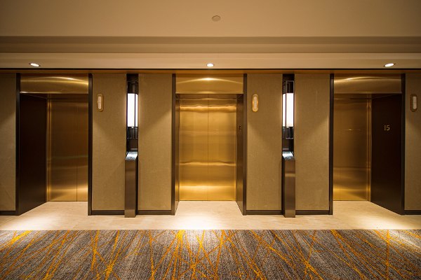 武汉依然繁华,武汉三个烟火气和浪漫的城市