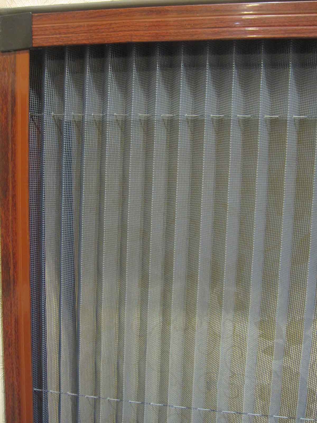 隐形纱窗左右推拉好还是卷筒式好,阳台隐形折叠伸缩推拉卷筒式纱窗