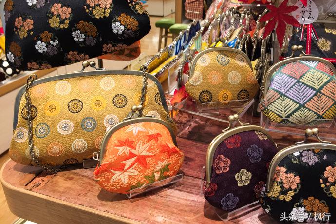 福冈神社在左购物在右,福冈的神社有哪几个