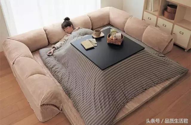 有了神奇的桌子，你和猫星人再也不怕冷了！