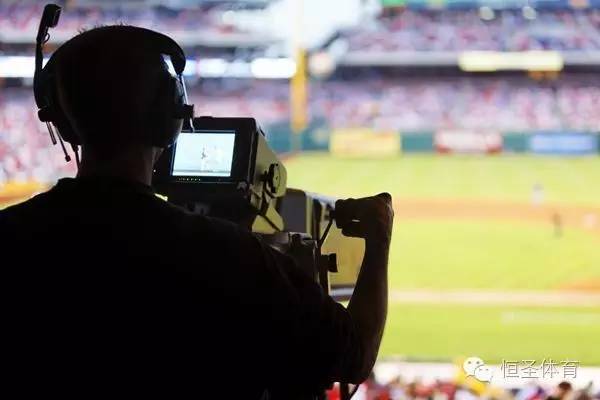 写一篇关于足球的日记,关于足球的随笔三百字