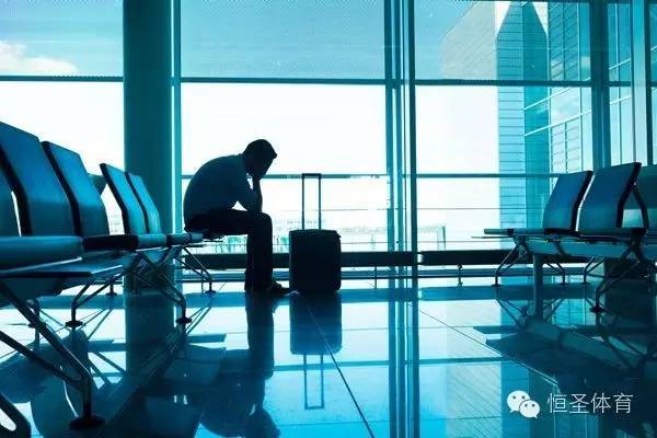 写一篇关于足球赛的日记200字,一篇关于足球的文章