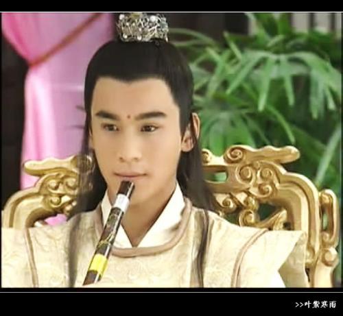 电脑里存了很久的东西,那些用情至深的人儿谁让你柔肠寸断