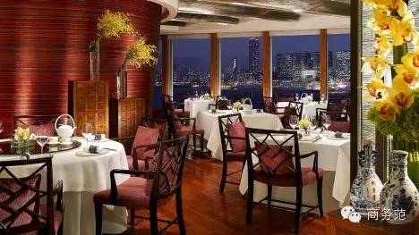 为什么有钱人都爱住别墅,为什么大佬都喜欢四季酒店