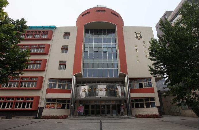 五中传奇故事,北京五中升学率
