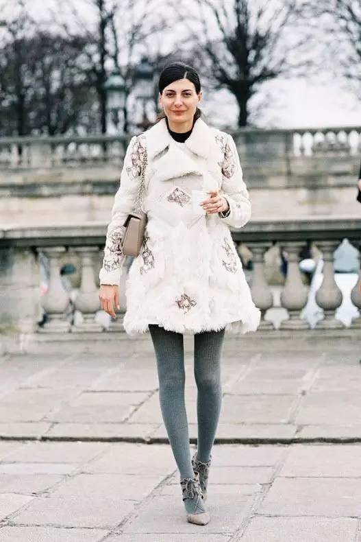 冬天穿的超厚袜子好搭配,冬天时尚袜子穿搭