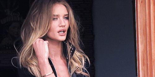 皮夹克祁同伟,赵丽颖穿红色皮夹克超酷