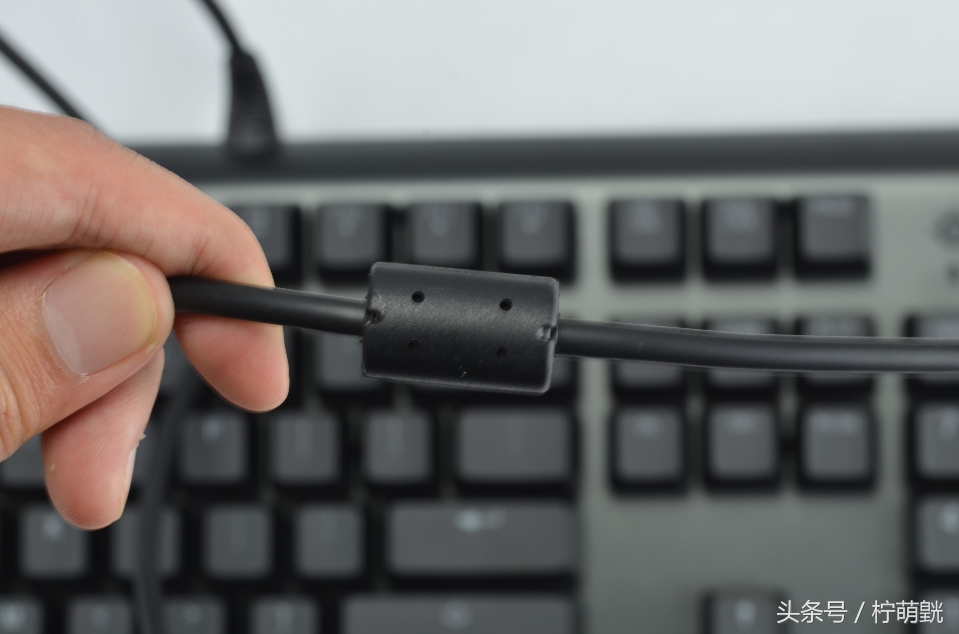 顶级rgb机械键盘,赛睿apexprort机械键盘评测