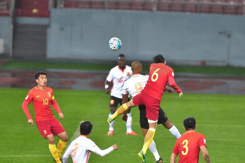 中国国足vs武汉卓尔,广州恒大0比1武汉卓尔