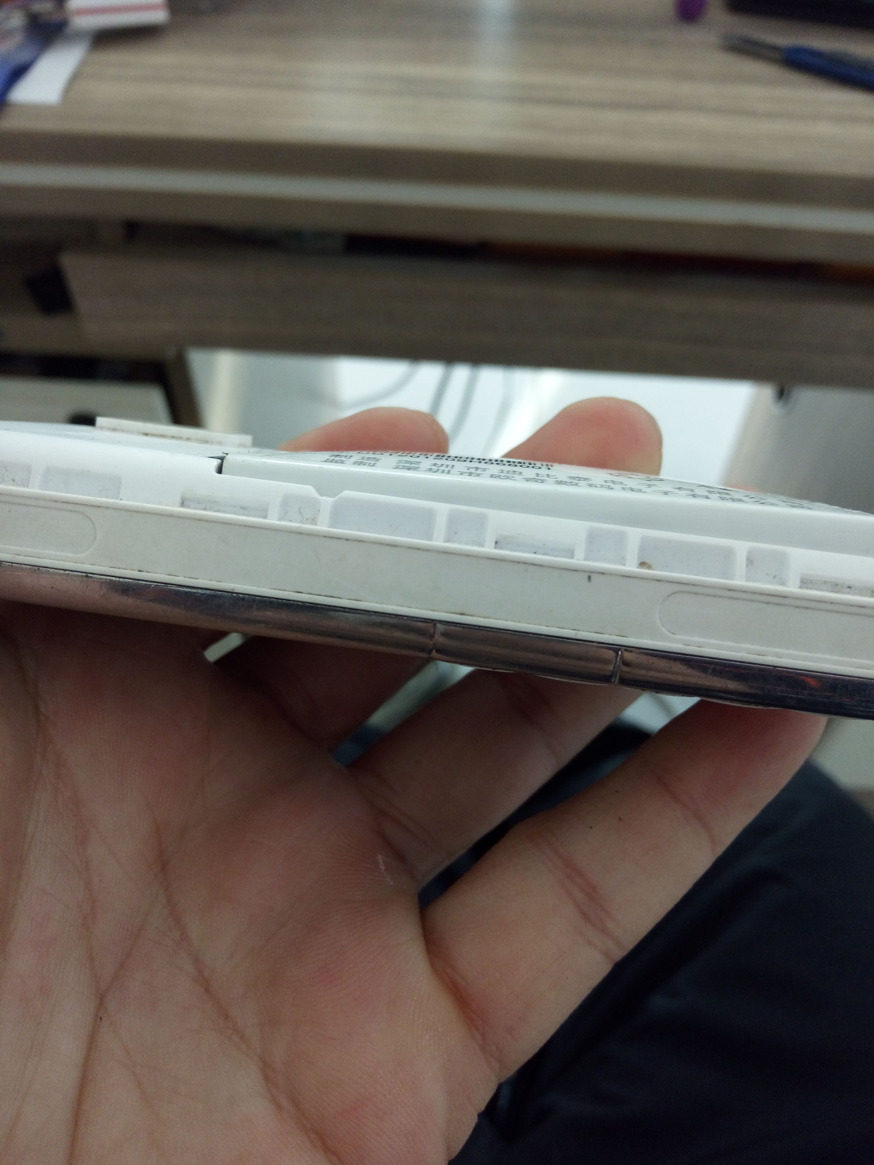 手机电池鼓包会爆炸吗,梦到手机电池鼓包膨胀