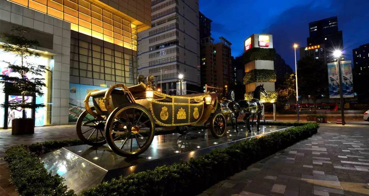 太阳新天地购物中心超市,太阳新天地美食城