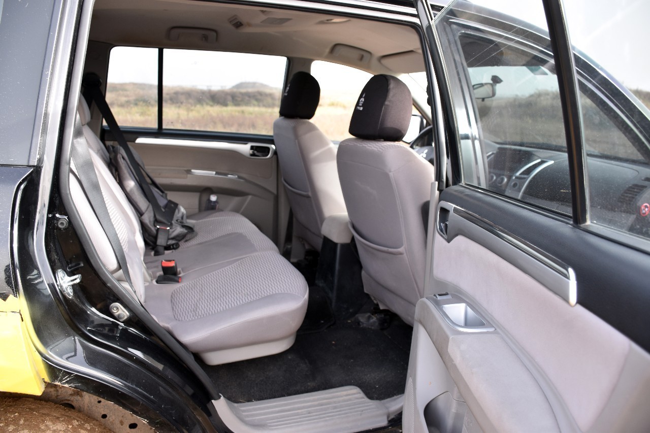 三菱帕杰罗劲畅at35特别版,沉浸式体验帕杰罗劲畅尊贵