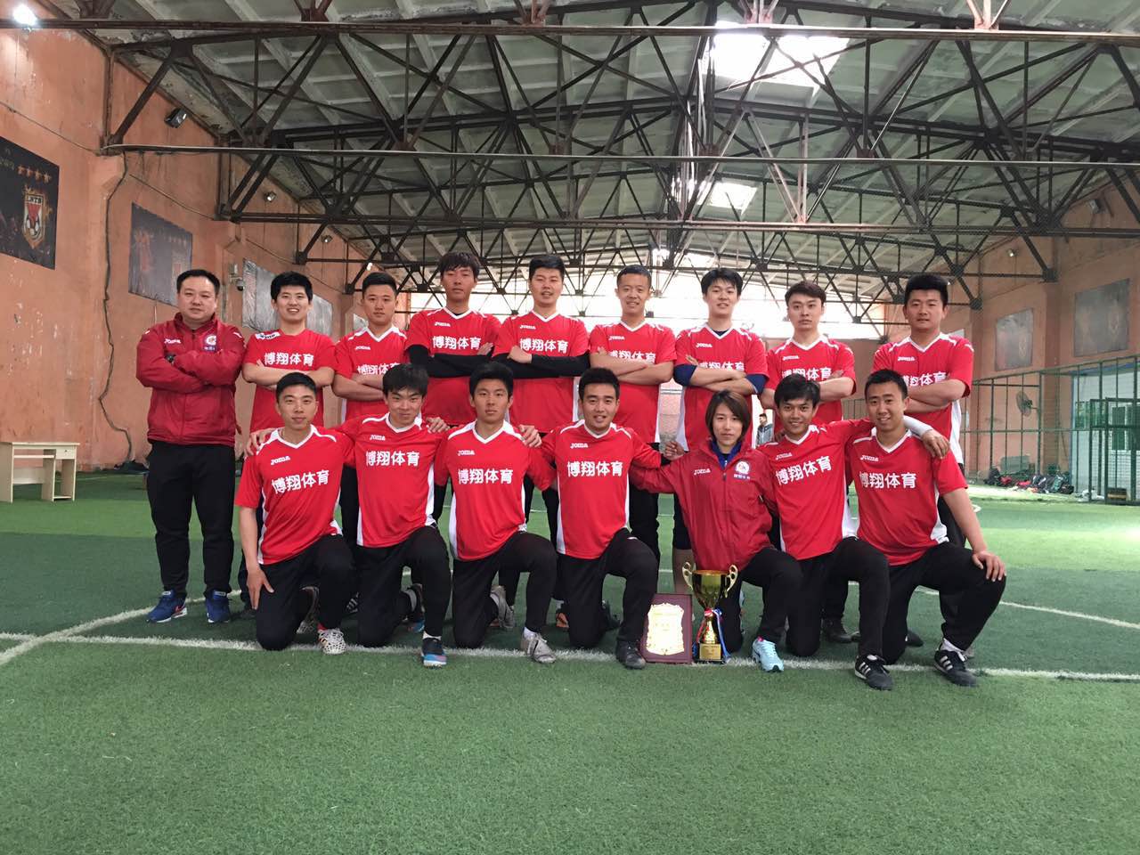 六年级的足球赛日记,六年级足球比赛日记