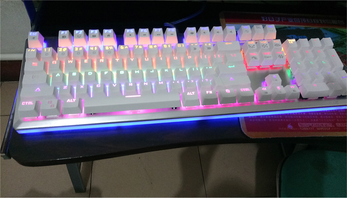 瀹滃崥鏈烘閿洏k727鐏晥,瀹滃崥k725涓冨僵鎮诞鑳屽厜娓告垙閿洏