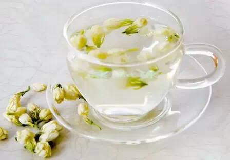 经期有淤堵怎么调,经期有大量血块是怎么回事呢