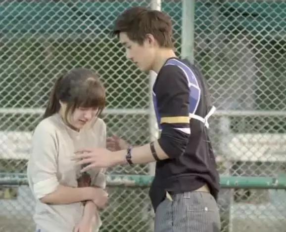 有一个坏坏的女朋友是怎样的体验,会放电的女人命运