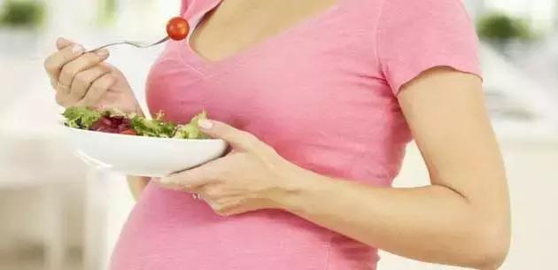 从怀孕吐到生会不会营养不良,从怀孕吐到小孩出生