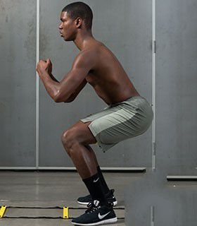 足球训练器材敏捷梯怎么用,足球运动员敏捷梯训练方法