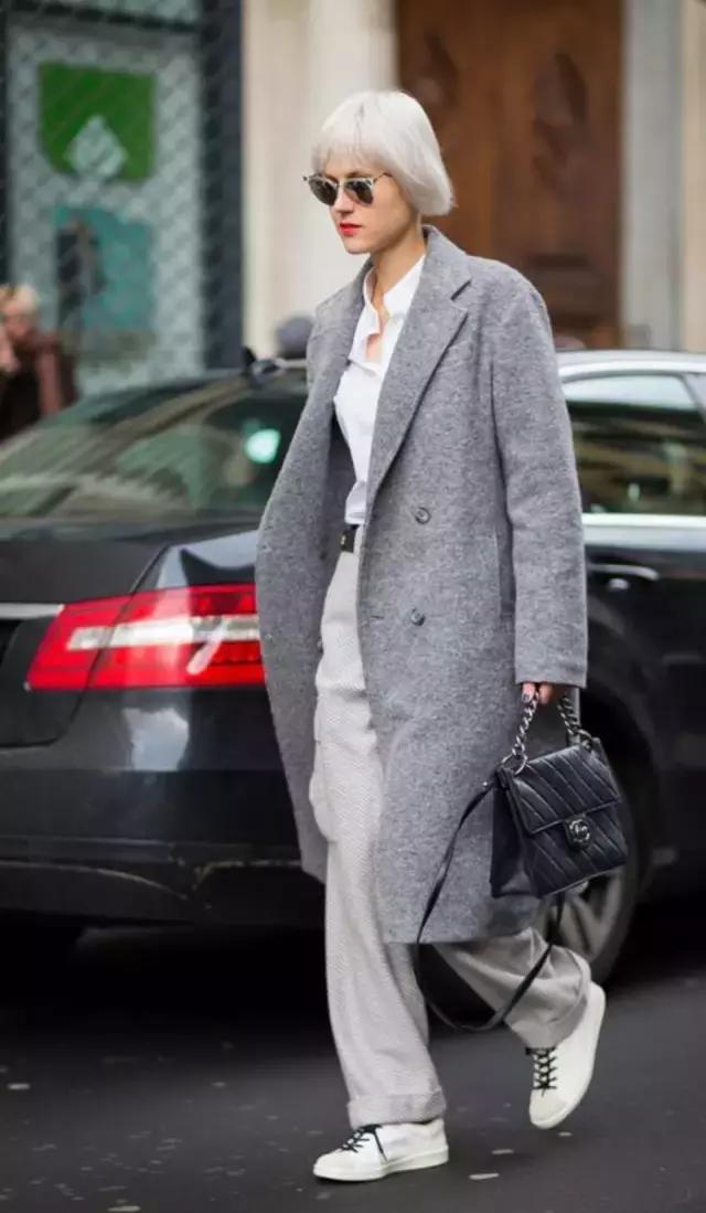 阔腿裤应该怎么样弄最好看,阔腿裤搭什么上衣好看搭什么鞋