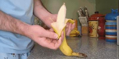 香蕉应该怎样剥,剥香蕉从哪里剥