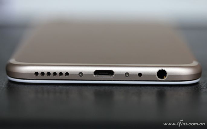 自拍中的战斗机vivoX9首发开箱图赏