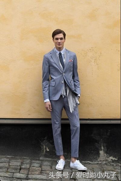 年薪10万职场男士穿衣指南第四弹：能穿一辈子的6款球鞋