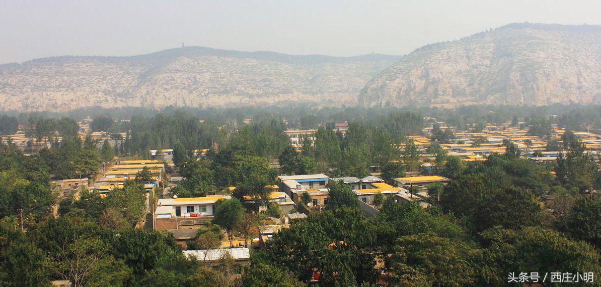 屋顶平的好还是尖的好,农村盖房子现浇顶好还是木头好