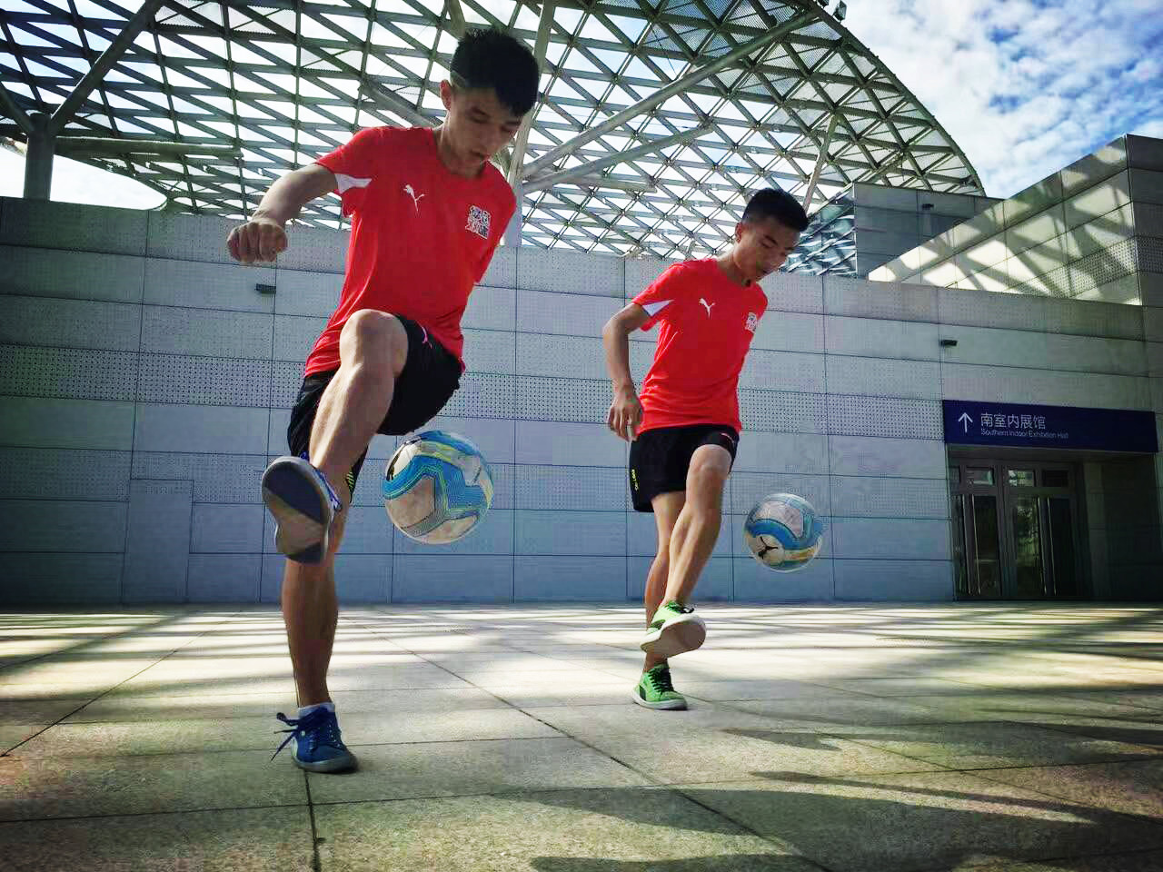 小样故事｜绿茵双咖创始人鲁林：坚持做国内最棒的足球自媒体！