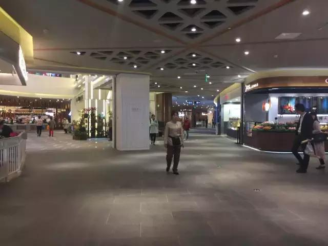 八佰伴商圈有什么商场,上海浦东新区陆家嘴八佰伴