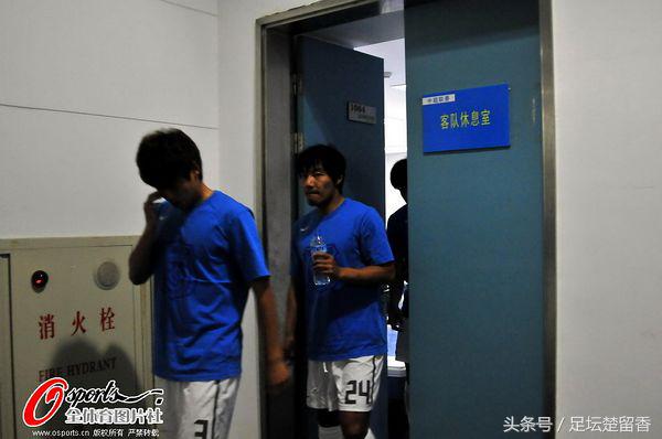 卡塔尔世界杯决赛错失良机瞬间,卡塔尔世预赛国足比赛视频