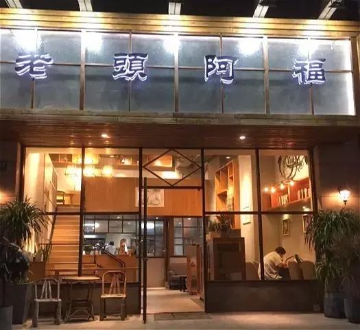 当过LV旁边的网红店总厨，这个做了30年油条的老头还不服老！