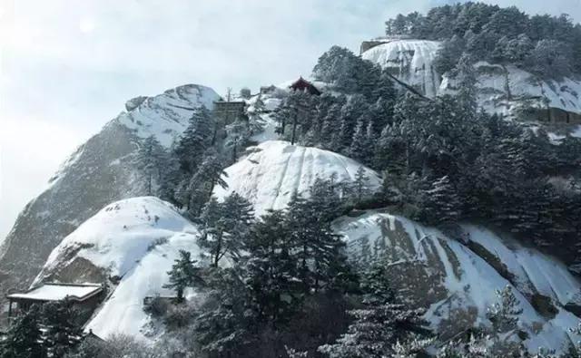 冬天爬华山攻略,怎样玩华山最轻松