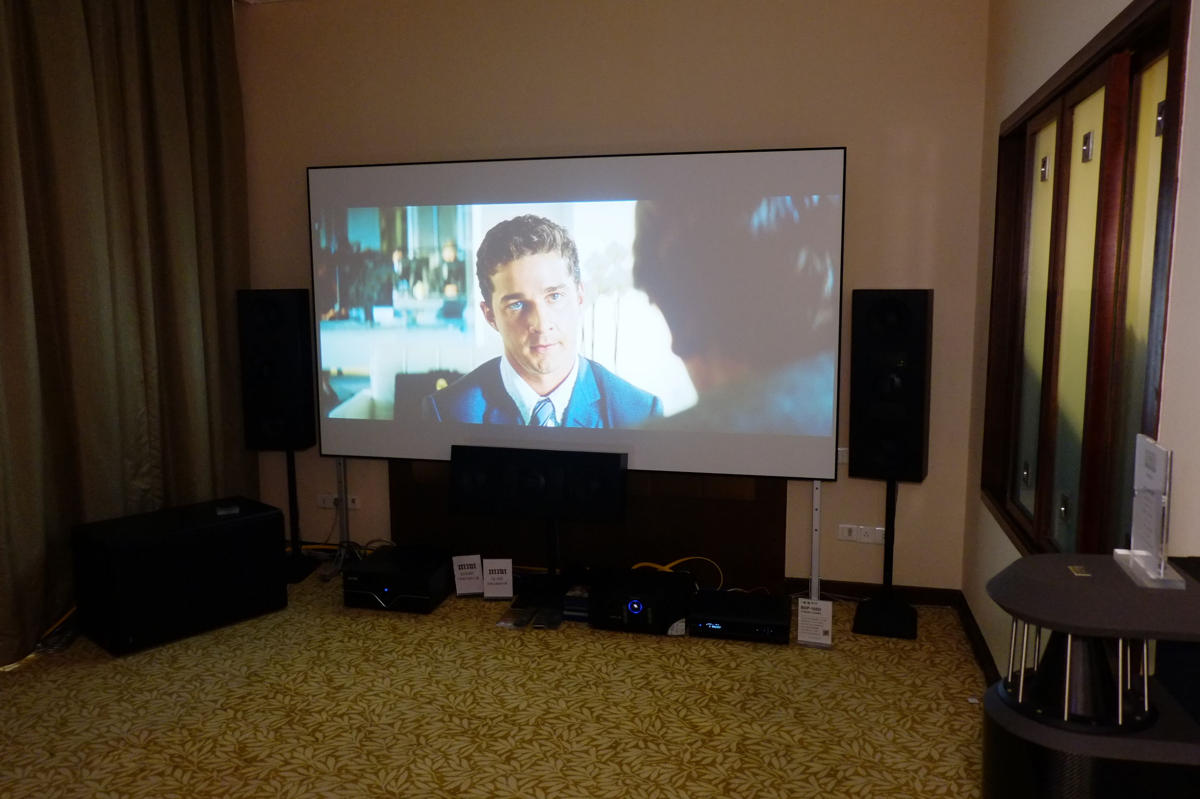 世界顶级音响博览会,世界顶级汽车音响展