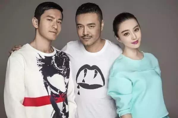 探店衣服咖啡店,探店时装店