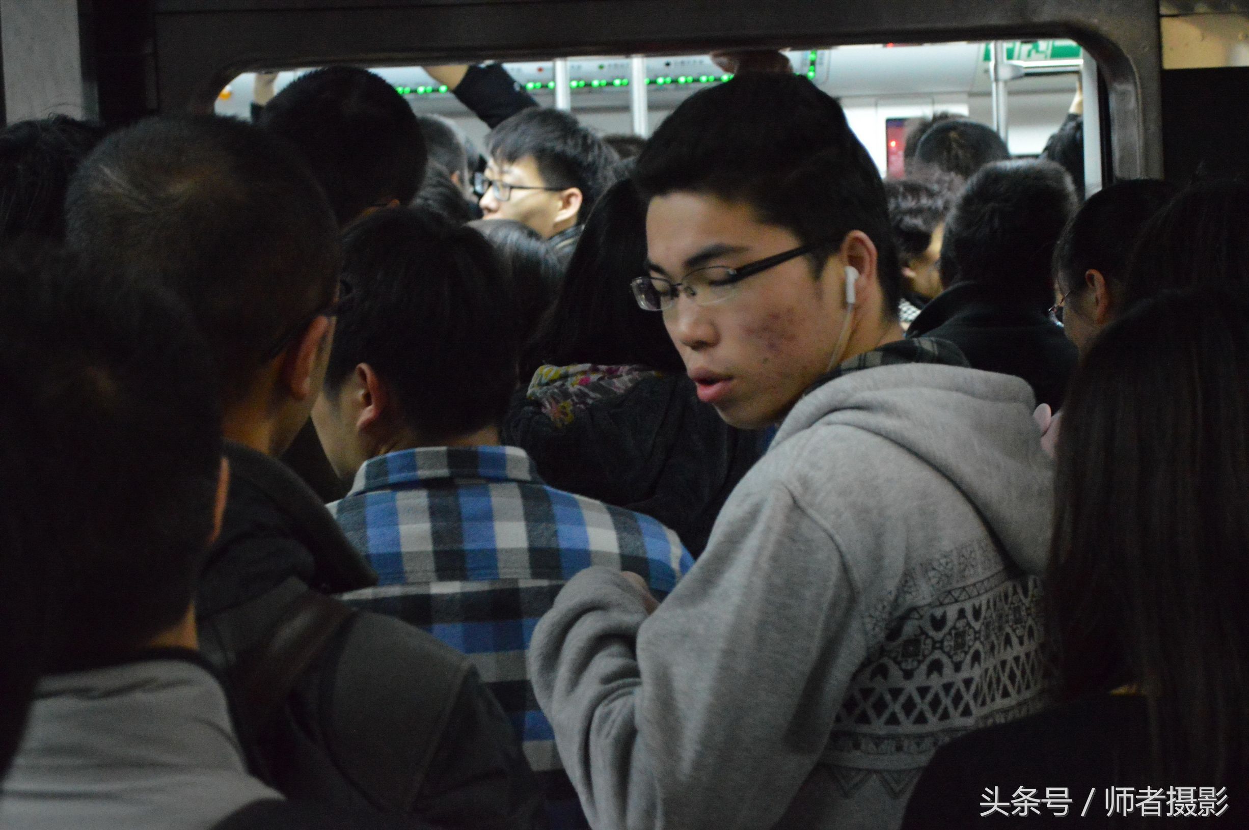 北京一号地铁拥挤,北京四惠地铁站拥挤