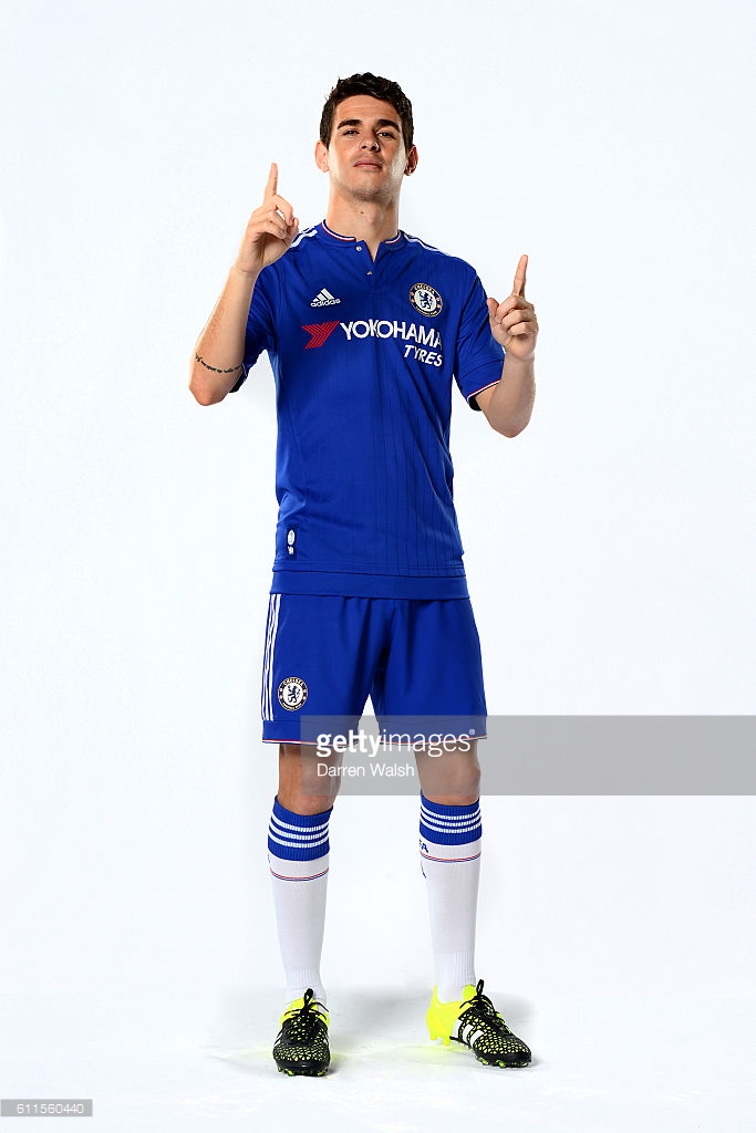 阿迪达斯足球球鞋测评,足球鞋选择nike还是阿迪达斯