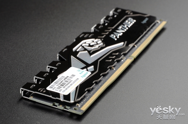 宇瞻16gddr4黑豹马甲,宇瞻黑豹8g和16g