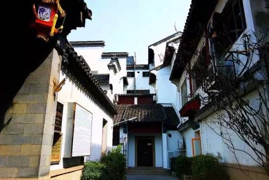 11月机票白菜价错峰出游正当时,重庆4月特价机票